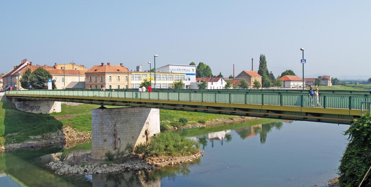 Apartment Magnolija - Free Parking Karlovac Exterior foto