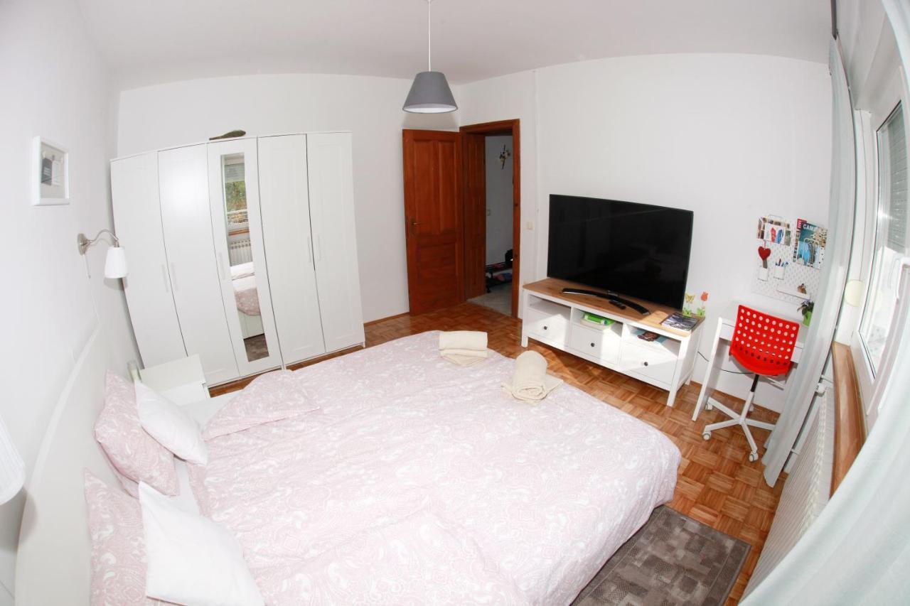 Apartment Magnolija - Free Parking Karlovac Exterior foto